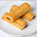 Load image into Gallery viewer, Vegan Sausage Rolls
