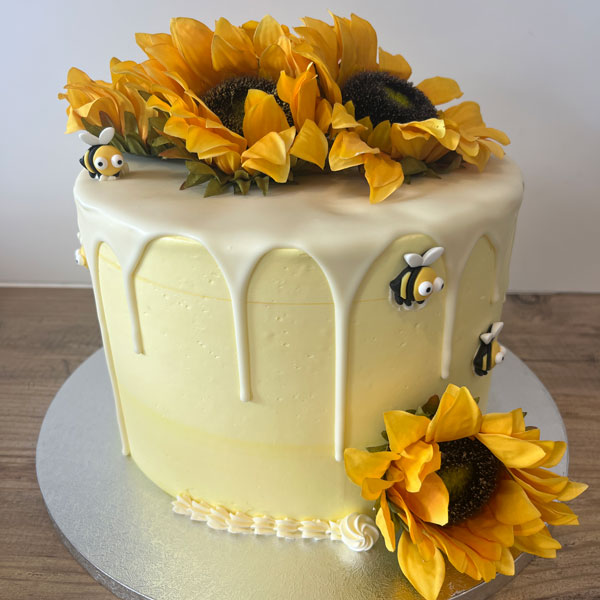 Bee Sunflower Cake